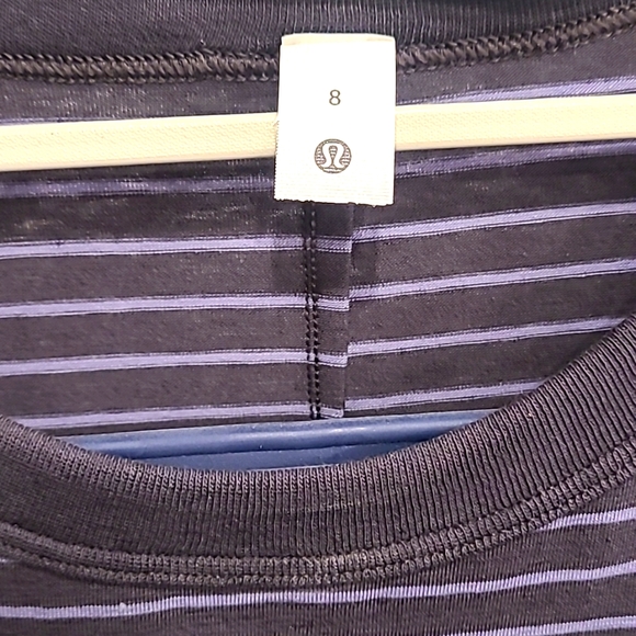 Lululemon long sleeved stripy shirt in size 8 - Picture 4 of 4